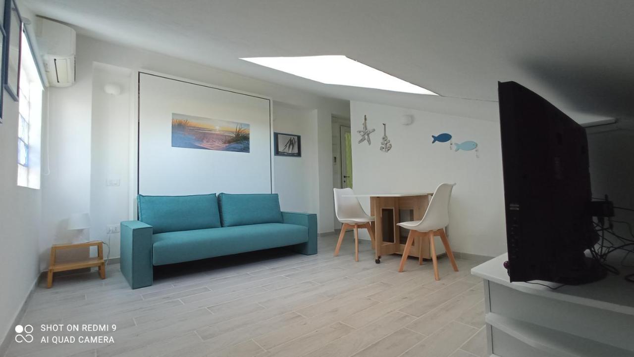 Monolocale Mansarda A Porto Santo Stefano Argentario Appartement Buitenkant foto